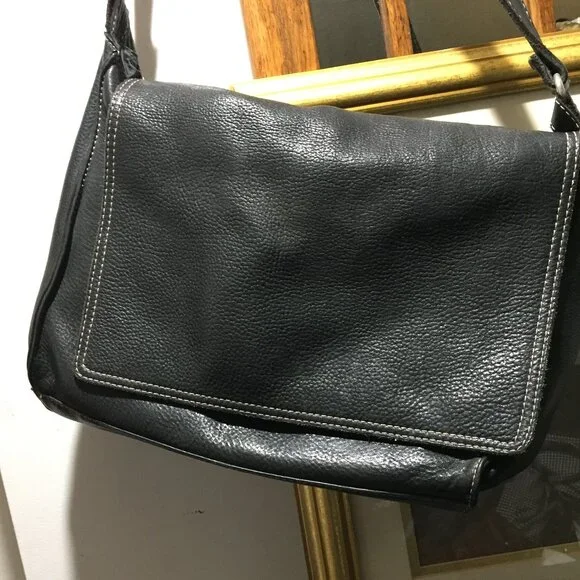 STONE RIDGE LAPTOP LEATHER MESSENGER BAGS - Picture 1 of 11